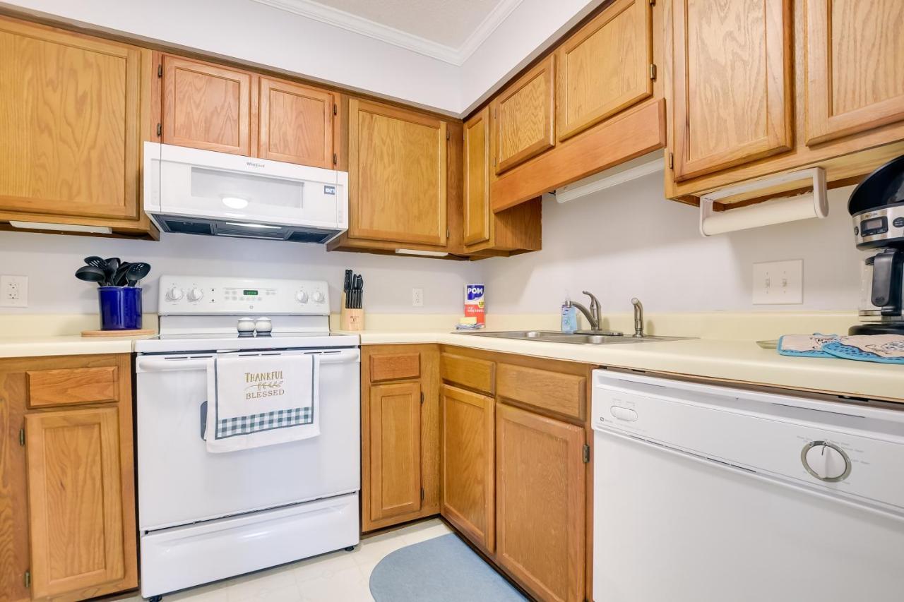 Sunny Condo - Private Ocean Isle Beach Access! Buitenkant foto